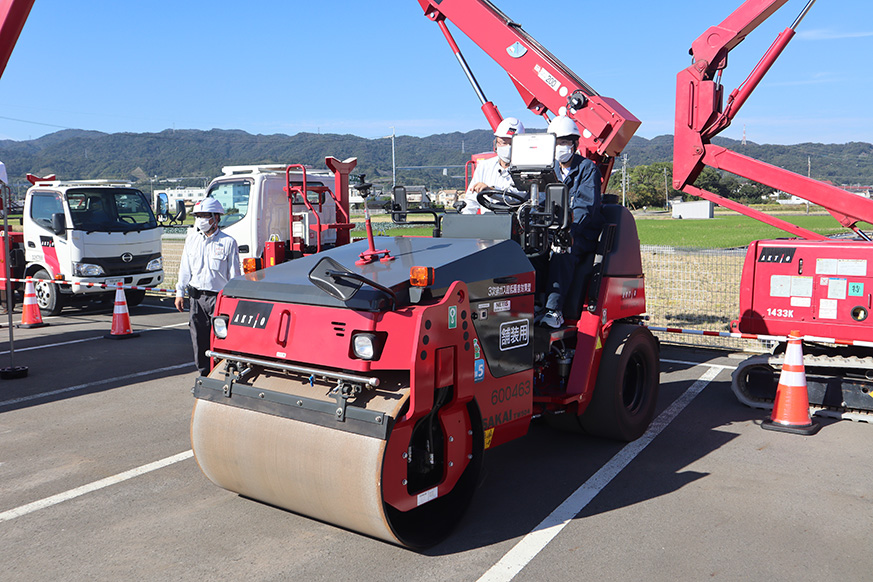 和歌山工業・和歌山高専学外実習『i-Construction/ICT建機による実機体験』