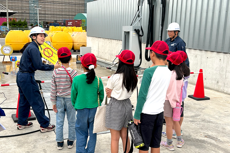 小学生向け「大阪DLセンター見学会」開催