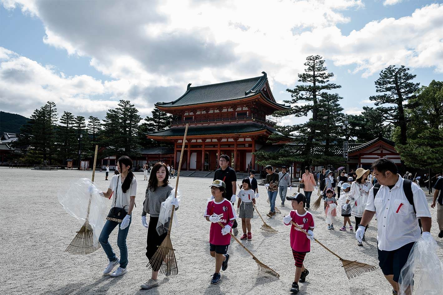 神宮周辺の清掃ボランティア活動