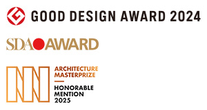 上）グッドデザイン賞ロゴ　中）SDA AWARDロゴ　下）Architecture MasterPrizeロゴ