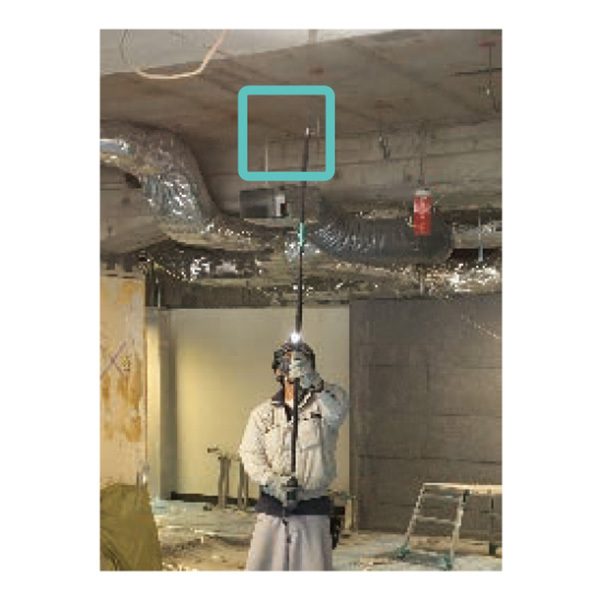 全ネジボルト取り外し工具 ボルトレー　作業風景