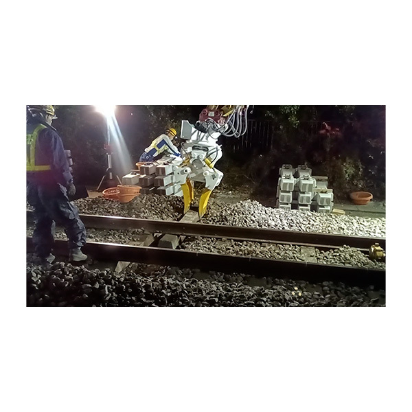 G4(グリッパー&4頭タンパー) グリッパーモード作業風景